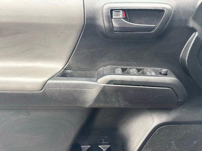 2022 Toyota Tacoma 4WD SR5