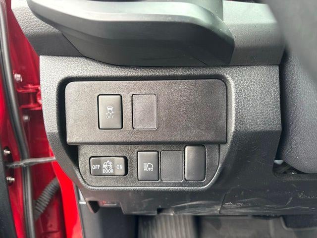 2022 Toyota Tacoma 4WD SR5