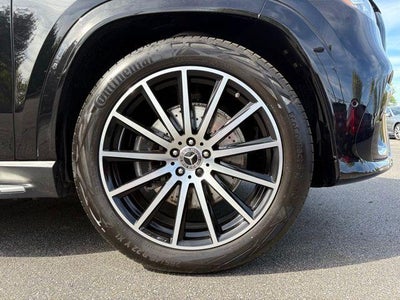 2025 Mercedes-Benz GLS 580