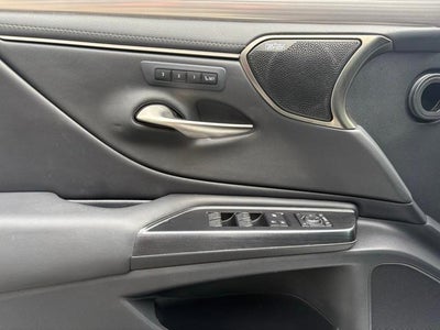 2021 Lexus ES F SPORT