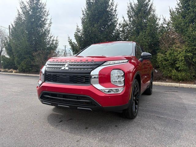 2024 Mitsubishi Outlander SE Black Edition w/Pano Roof