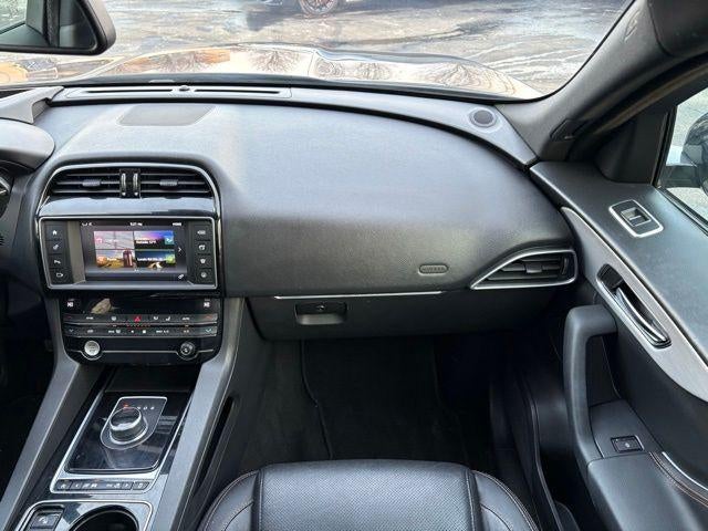 2017 Jaguar F-PACE 35t Prestige