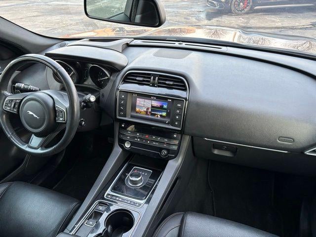 2017 Jaguar F-PACE 35t Prestige