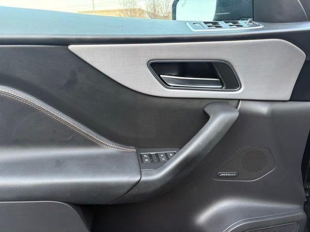 2017 Jaguar F-PACE 35t Prestige