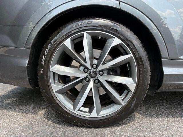 2024 Audi SQ7 Prestige